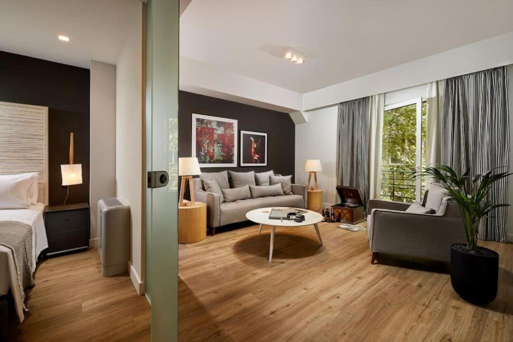 Viola Comfort Suite Афины Экстерьер фото