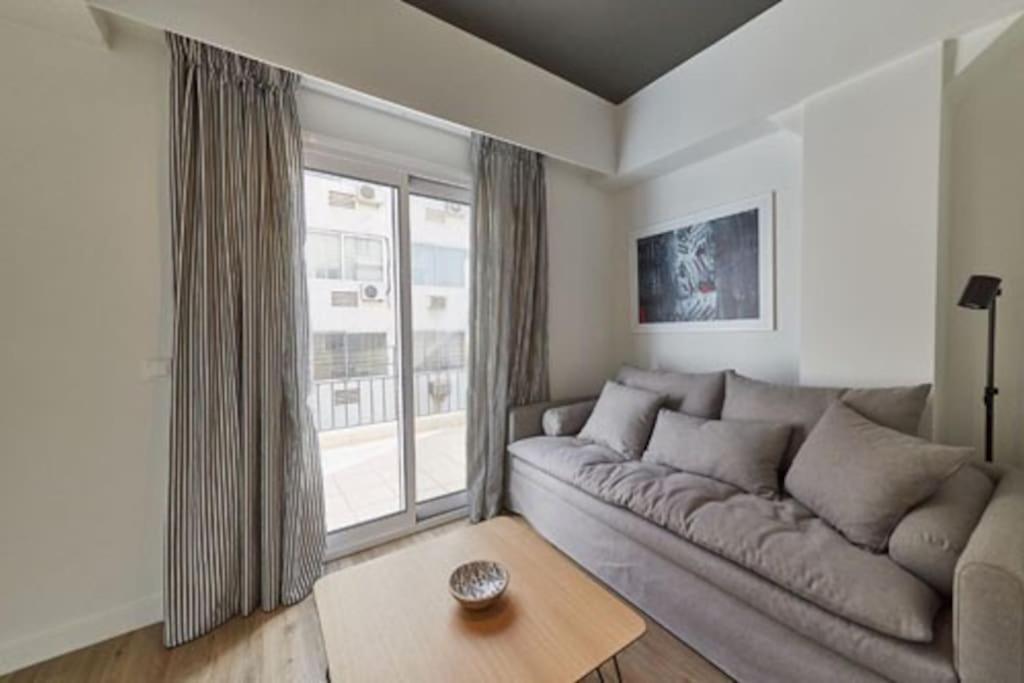 Viola Comfort Suite Афины Экстерьер фото