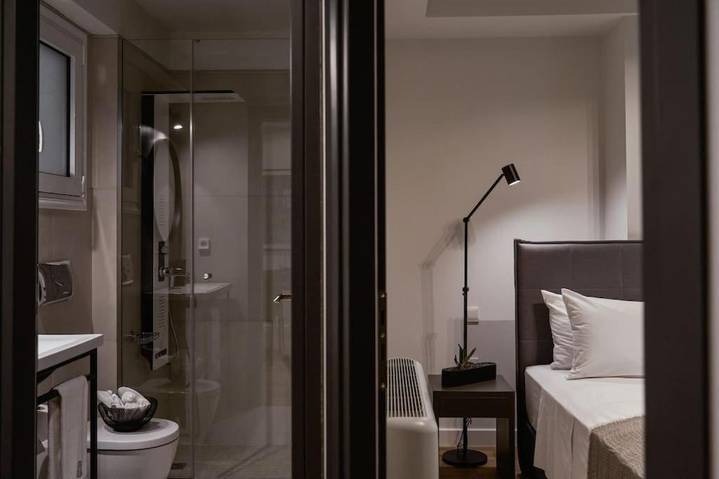 Viola Comfort Suite Афины Экстерьер фото